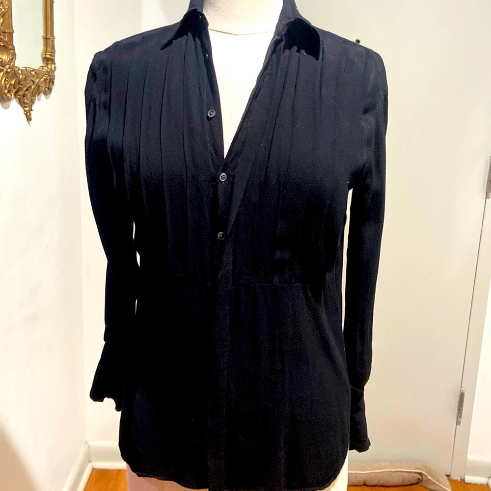 Blue label, Ralph Lauren, Black, button-down blouse, Size 4!